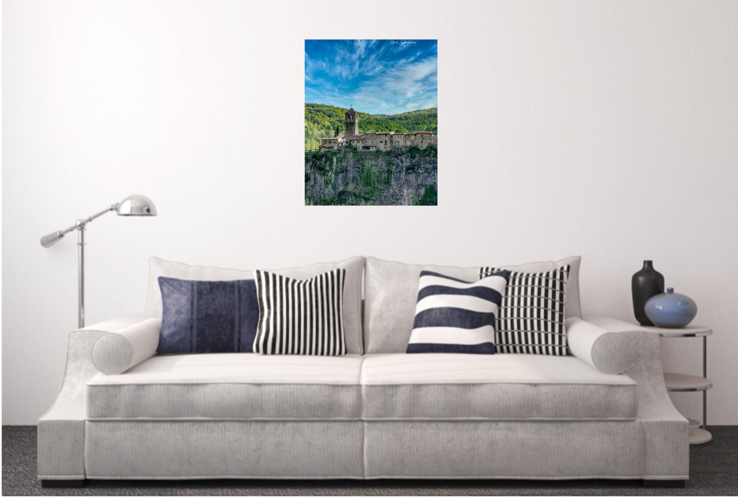Castellfullit de la Roca Girona, disponible en tamaño 50 x 70 cm.